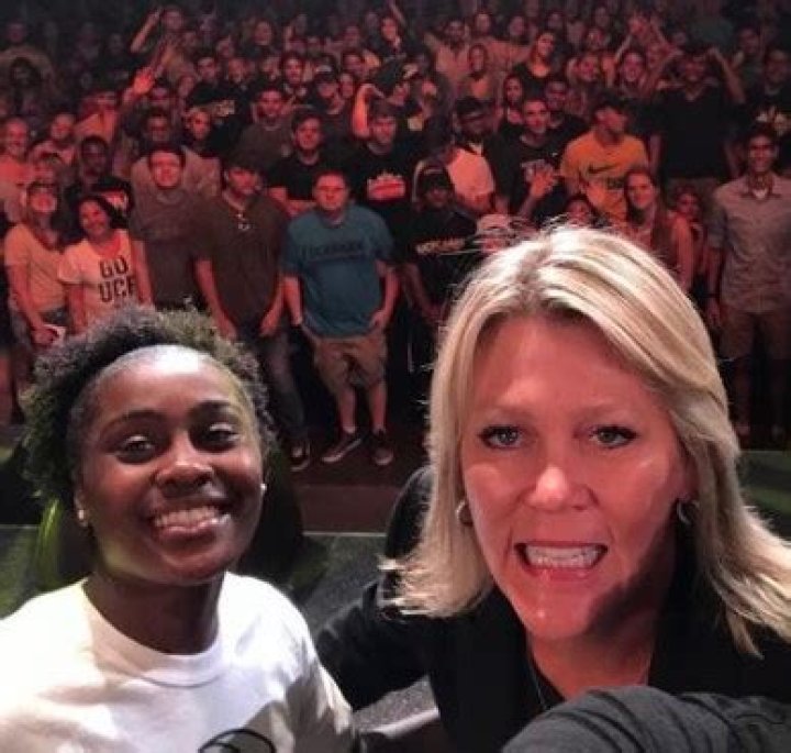 Katie Abrahamson-Henderson Height, Weight, Net Worth, Age, Birthday, Wikipedia, Who, Instagram, Biography